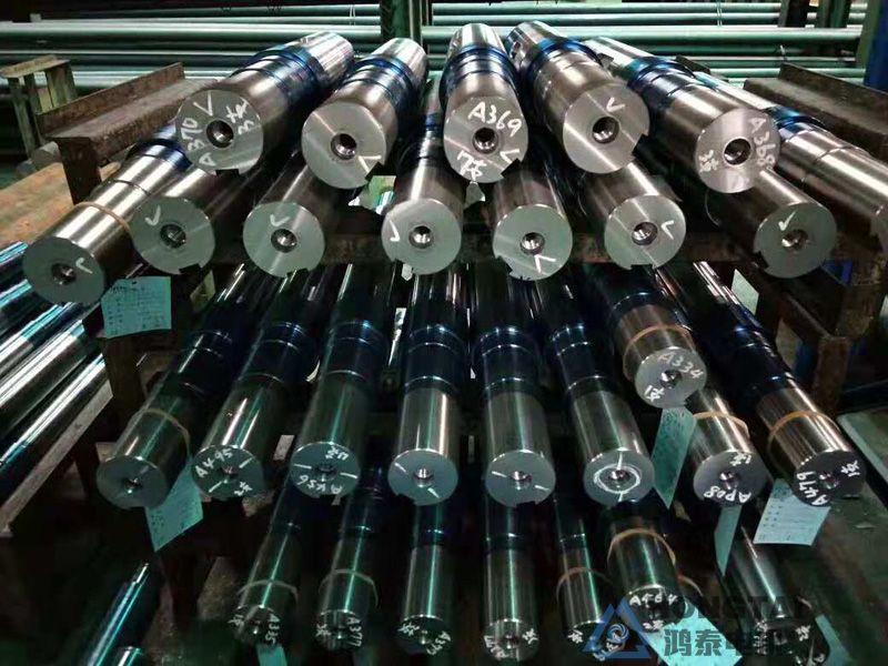 YE3-250M-4电机轴伸打螺纹孔定制